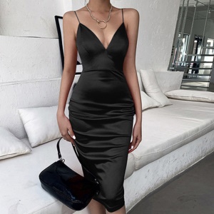Robe moulante sans manches