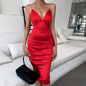 Robe moulante sans manches