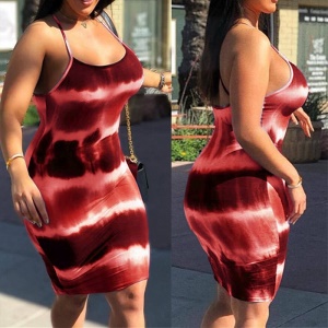 Robe moulante teinte à bretelles