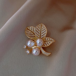 Broches