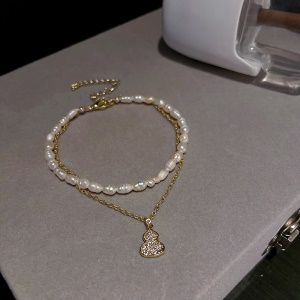 Collier et bracelet de perles