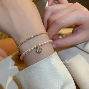 Bracelet de perles et de diamant artificiel