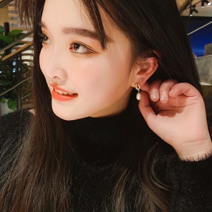 Boucles d'oreille à clou de perles
