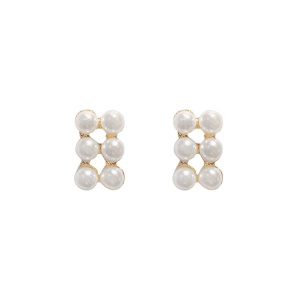 Boucles d'oreille à clou de perles