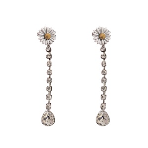 Ensemble de Boucles d'oreille et épingle à cheveux et collier