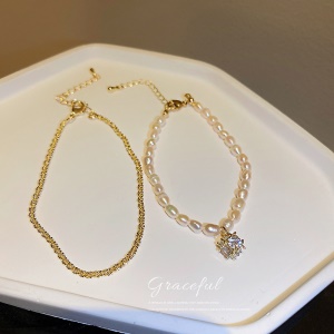 Bracelet de perles et de diamant artificiel