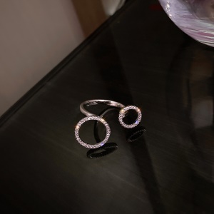 Bague de zircon