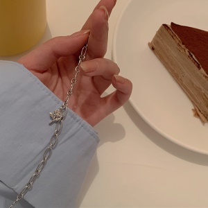 Bracelet de poignet a pendentif de rose