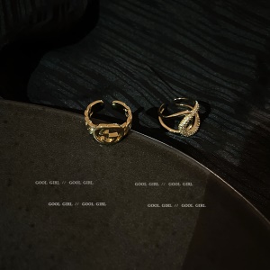 Bague dorée