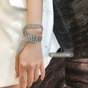 Bracelet ou collier design ceinture