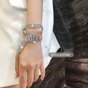 Bracelet ou collier design ceinture