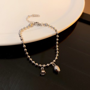Bracelet + collier