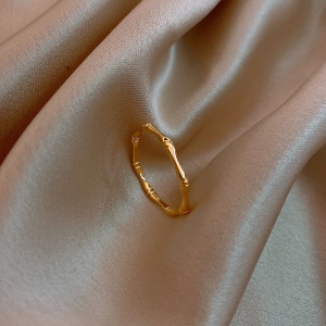 Bague fine dorée