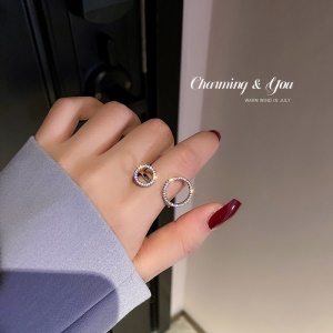 Bague de zircon