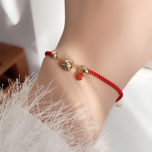 Bracelet a perle et pendentif animaux ferme
