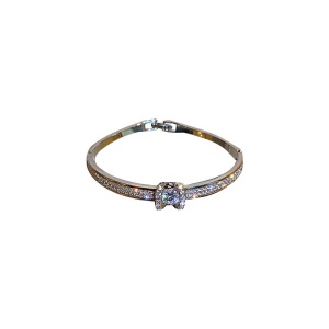 Bracelet à boucle incrusté de cristal