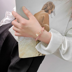 Bracelet fraise en cristal et perle