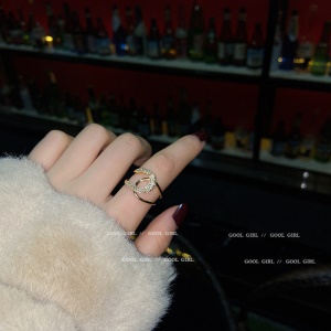 Bague dorée