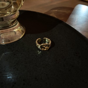 Bague dorée