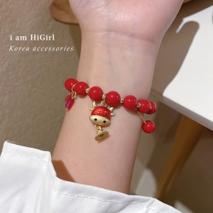Bracelet a perle et pendentif animaux ferme