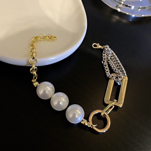 Bracelet chic à raccord forme géométrique