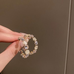 Boucles d'oreilles serties de diamants Bracelet floral serti