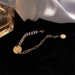 Bracelet de perles et mailles