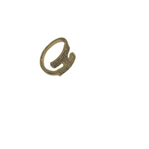 Bague sertie de Zircon