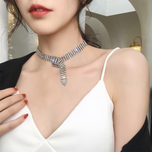 Bracelet ou collier design ceinture