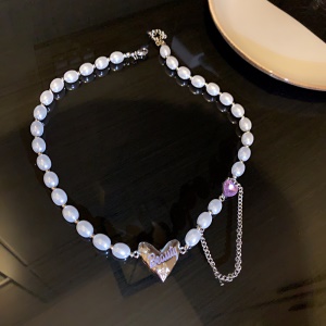 collier/bracelet/boucles d'oreilles
