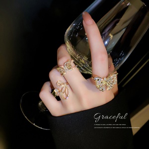 Bague ouverte en zircone sertie de diamants en forme de papillon bijoux pour femmes