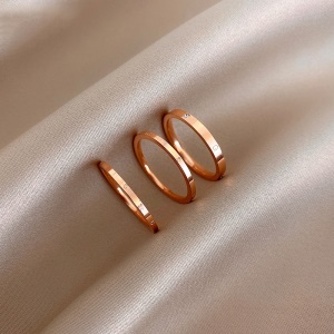 Ensemble de bagues en métal plaqué avec de l'or véritable