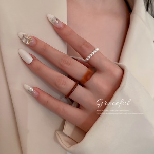 Lot de  bagues avec perles