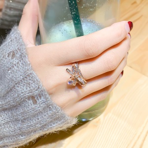 Bague ouverte  en zircon