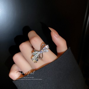 Bague ouvert avec zircon micro-incrusté en forme d‘arc anneau pour femme