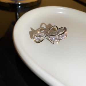 Bague ouvert avec zircon micro-incrusté en forme d‘arc anneau pour femme