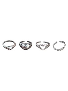 Bague design multi ornements pour main