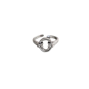 Bague ouverte avec taille réglable