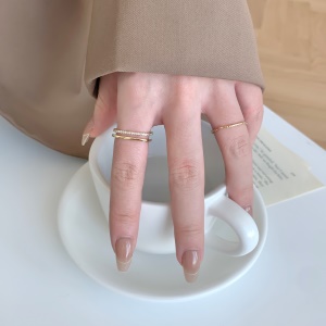 Petite bague carrée  en zircon bijoux pour femmes