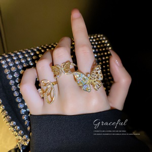 Bague ouverte en zircone sertie de diamants en forme de papillon bijoux pour femmes