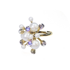Bague de perles  et pierres précieuse pour femme