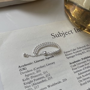 Bague en argent à chaîne souple et réglable