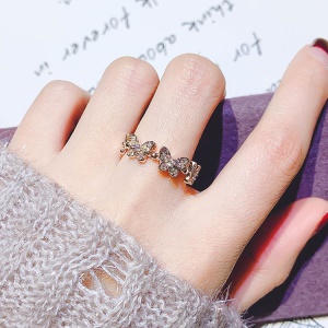 Bague ouverte  en zircon