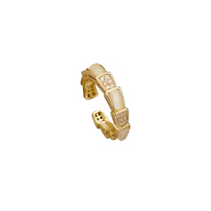 Bague en diamant opale plaqué avec de l'or  véritable