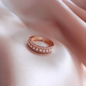 Bague en perles cloutées de diamants plaqué en or véritable préservant la couleur de la galvanoplastie