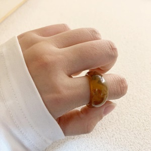 Bague en acrylique vente en gros