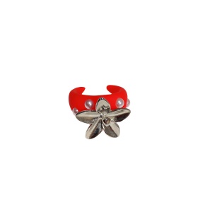 Bague avec motif fleuri