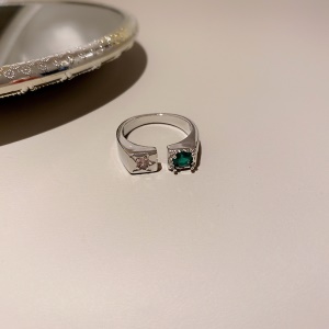 bagues en argent avec bijoux pour femme