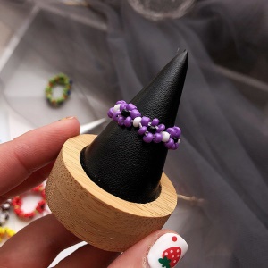 Bague mignonne  à petites fleurs