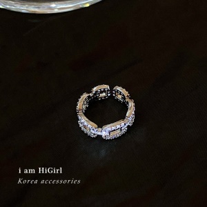 Bague mignonne ouverte en métal plaqué avec de l'or véritable